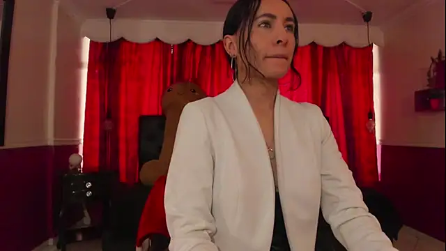 Snapshot of Coral_Gibson chatting on 09.19.25 Coral Gibson online show from 09.19.25