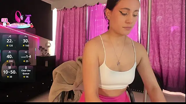 Coral Gibson online show from 12.18.25