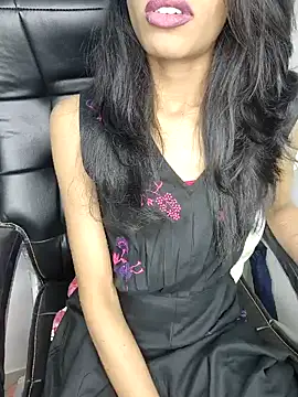 Snapshot of glam_goddess chatting on 01.02.25 glam goddess online show from 01.02.25