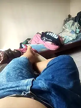 putoso031 online show from 10.16.25