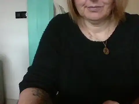 Snapshot of Sandcoq chatting on 12.02.24 Sandcoq online show from 12.02.24
