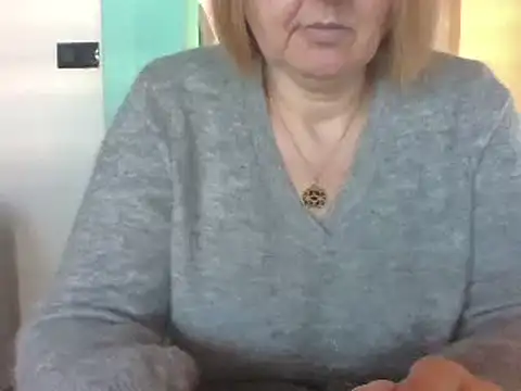 Snapshot of Sandcoq chatting on 12.11.24 Sandcoq online show from 12.11.24