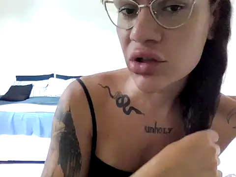 LadyDaemon online show from 01.14.26