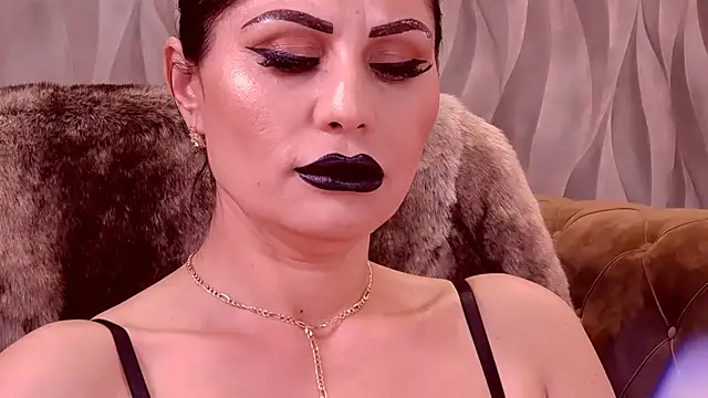 Snapshot of Sara_Poison chatting on 03.21.25 Sara Poison online show from 03.21.25