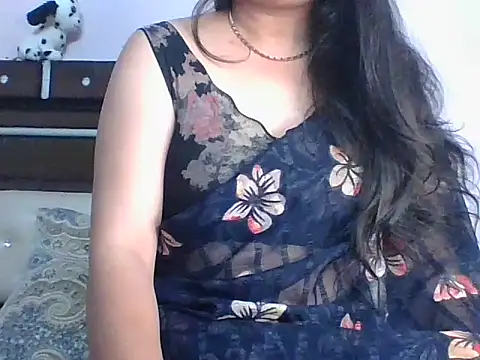 Snapshot of santurmom chatting on 03.25.26 santurmom online show from 03.25.26