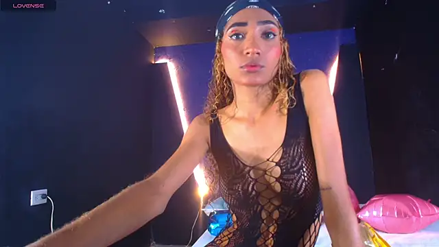 Charlotte Love10 online show from 02.03.25