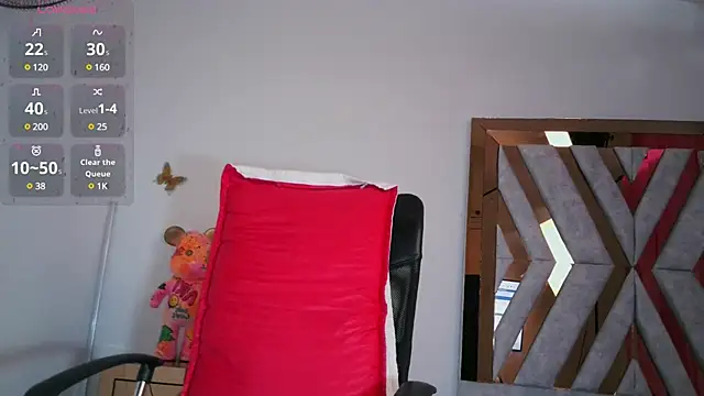 Snapshot of littleayshel chatting on 01.18.25 littleayshel online show from 01.18.25