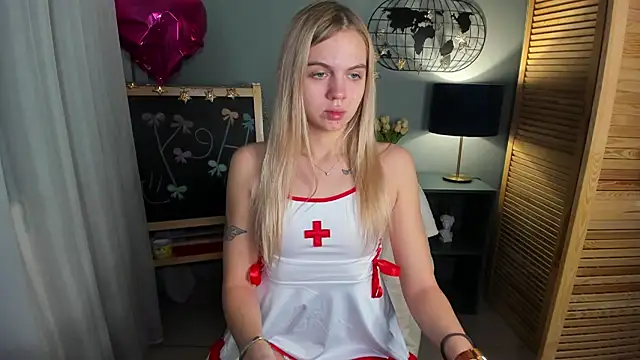 Aria69Stars online show from 11.13.25