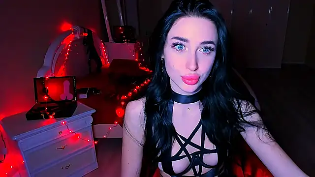 lovely desire online show from 01.05.25