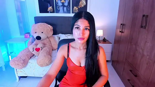 Snapshot of saralife chatting on 03.01.25 saralife online show from 03.01.25