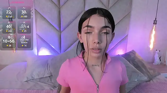 Mollymoon1 online show from 12.04.24