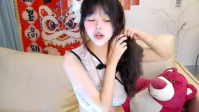 Snapshot of mango-a chatting on 02.15.25 mango-a online show from 02.15.25