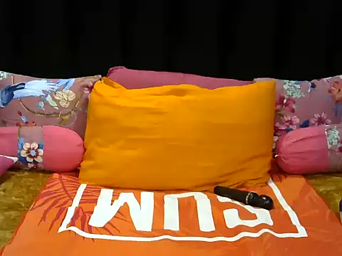 Pearl 00 online show from 06.12.26