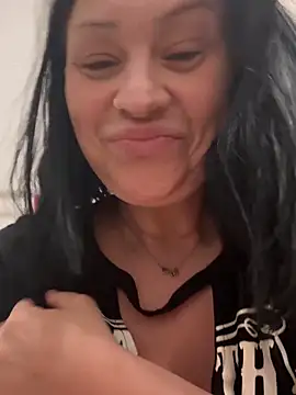 AlyssiaAmoreXO online show from 11.06.25