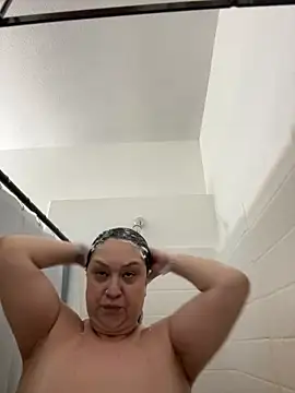 AlyssiaAmoreXO online show from 11.26.25