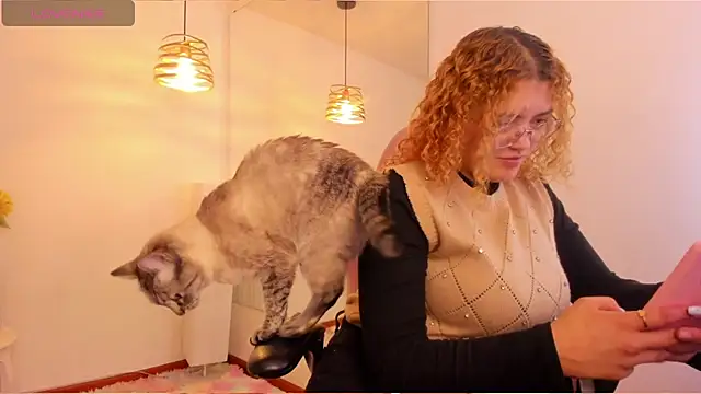 Missbrave1 online show from 02.24.25