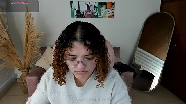 Missbrave1 online show from 11.22.25