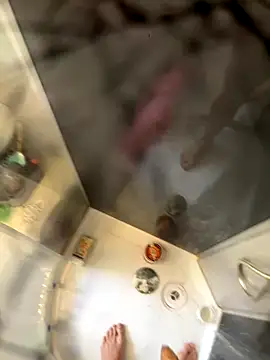 lescro95  online show from 10.08.25