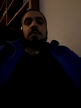 Snapshot of Dikkiduohottt chatting on 12.03.25 Dikkiduohottt online show from 12.03.25