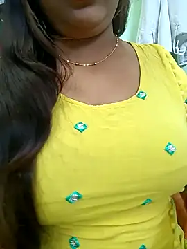 Snapshot of Cute_payal0 chatting on 02.13.25 Cute payal0 online show from 02.13.25