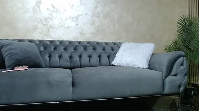 TiffanyPeretz online show from 06.27.26