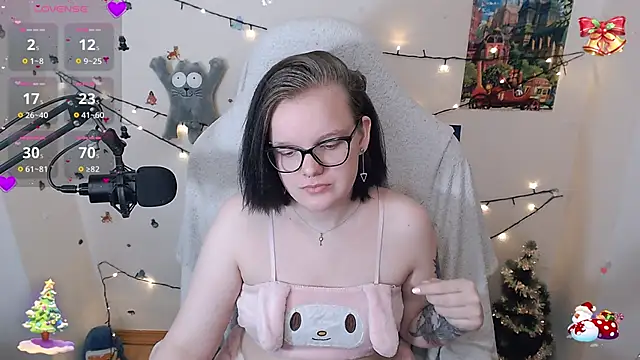 Snapshot of DivaMarisa chatting on 01.21.25 DivaMarisa online show from 01.21.25