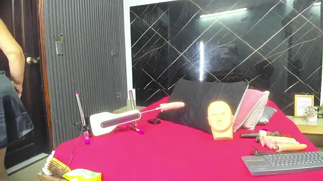 cloee-rabbyt online show from 10.10.25