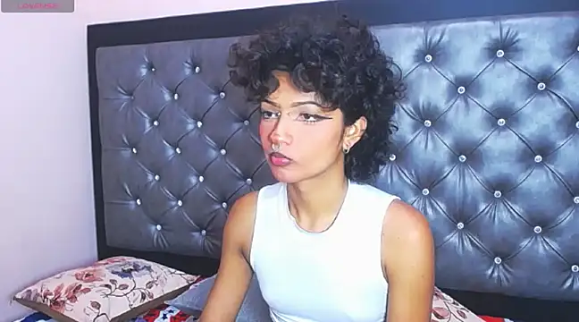 Snapshot of ToshiaKimich chatting on 01.16.25 ToshiaKimich online show from 01.16.25