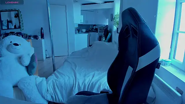 CeriseLapine online show from 03.14.25