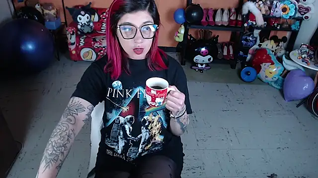 MissMiia2 online show from 09.15.25