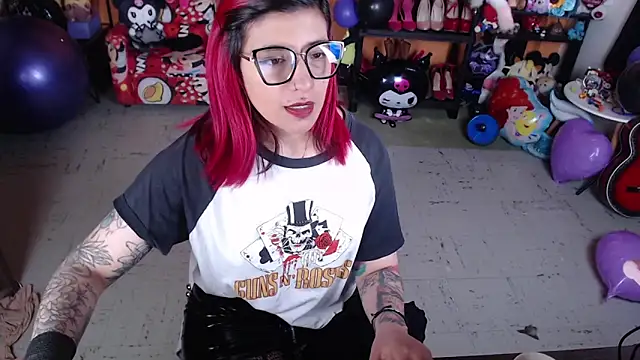 MissMiia2 online show from 09.18.25