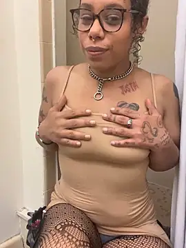 Snapshot of Princess_Desirae chatting on 05.07.26 Princess Desirae online show from 05.07.26