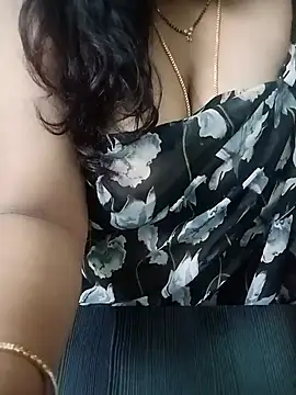Snapshot of your-sameera chatting on 05.16.26 your-sameera online show from 05.16.26