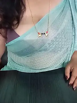 Snapshot of your-sameera chatting on 05.19.26 your-sameera online show from 05.19.26