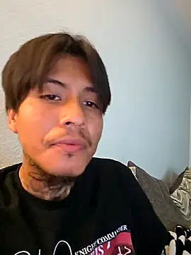 Snapshot of Dthang1 chatting on 05.06.26 Dthang1 online show from 05.06.26