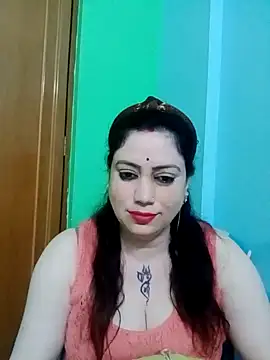 Snapshot of Raja_Ranii chatting on 12.17.24 Raja Ranii online show from 12.17.24