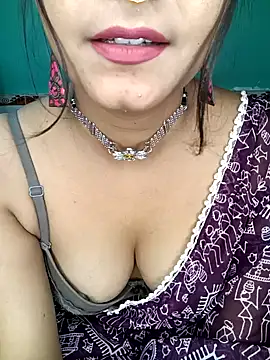 Diamond queeen online show from 12.18.24