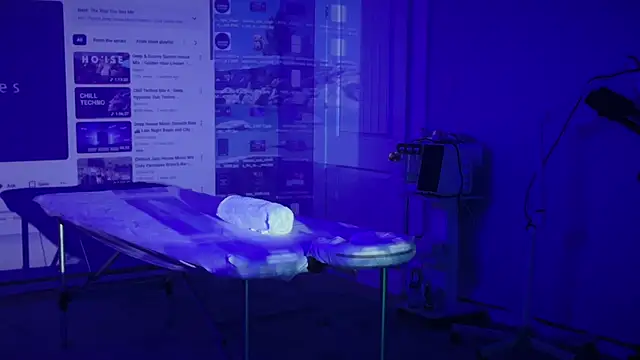 Snapshot of GymBoyVan chatting on 02.05.26 GymBoyVan online show from 02.05.26