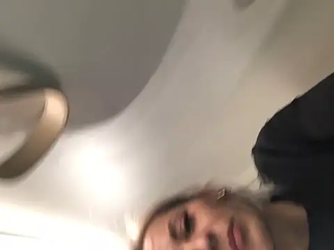 Diamond Bunny  online show from 12.18.24