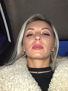 Diamond Bunny  online show from 01.07.25