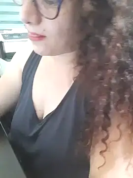 Snapshot of litha_luna chatting on 12.09.24 litha luna online show from 12.09.24