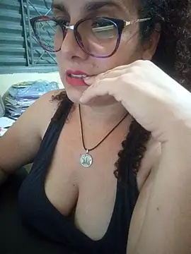 Snapshot of litha_luna chatting on 12.15.24 litha luna online show from 12.15.24