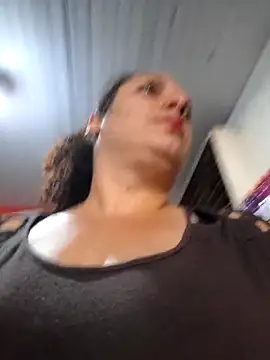 Snapshot of litha_luna chatting on 10.24.25 litha luna online show from 10.24.25