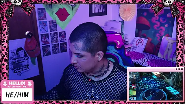 Snapshot of masterkevinftm chatting on 05.15.26 masterkevinftm online show from 05.15.26