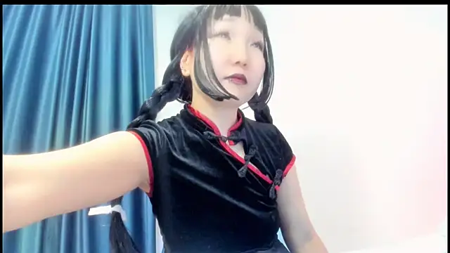 Snapshot of himeros_goddess chatting on 09.17.25 himeros goddess online show from 09.17.25