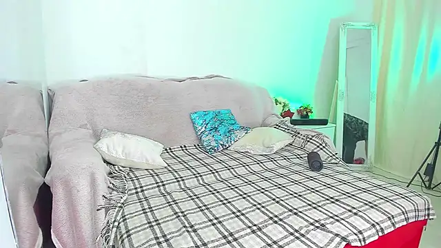CurlyDreams online show from 07.10.26