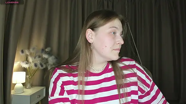 Snapshot of Colleen_Blake chatting on 09.25.25 Colleen Blake online show from 09.25.25