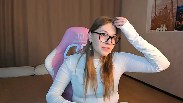 Snapshot of Colleen_Blake chatting on 09.29.25 Colleen Blake online show from 09.29.25