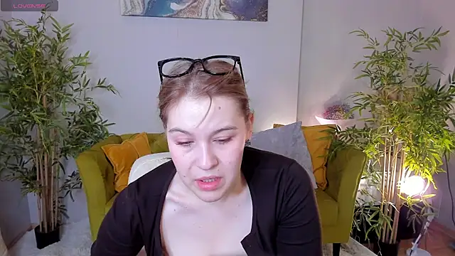 Snapshot of Colleen_Blake chatting on 02.11.26 Colleen Blake online show from 02.11.26