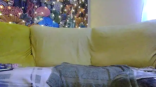 Snapshot of freyadivine chatting on 01.09.25 freyadivine online show from 01.09.25